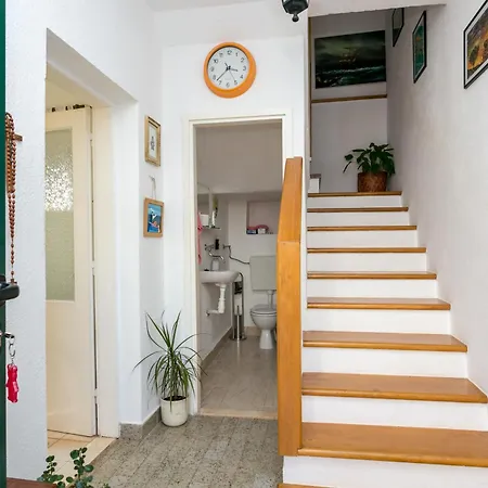 Apartamento By The Sea Mirca, Brac - 2854 *
