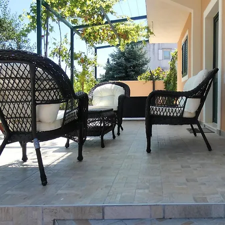 Apartment By The Sea Mirca, Brac - 2854